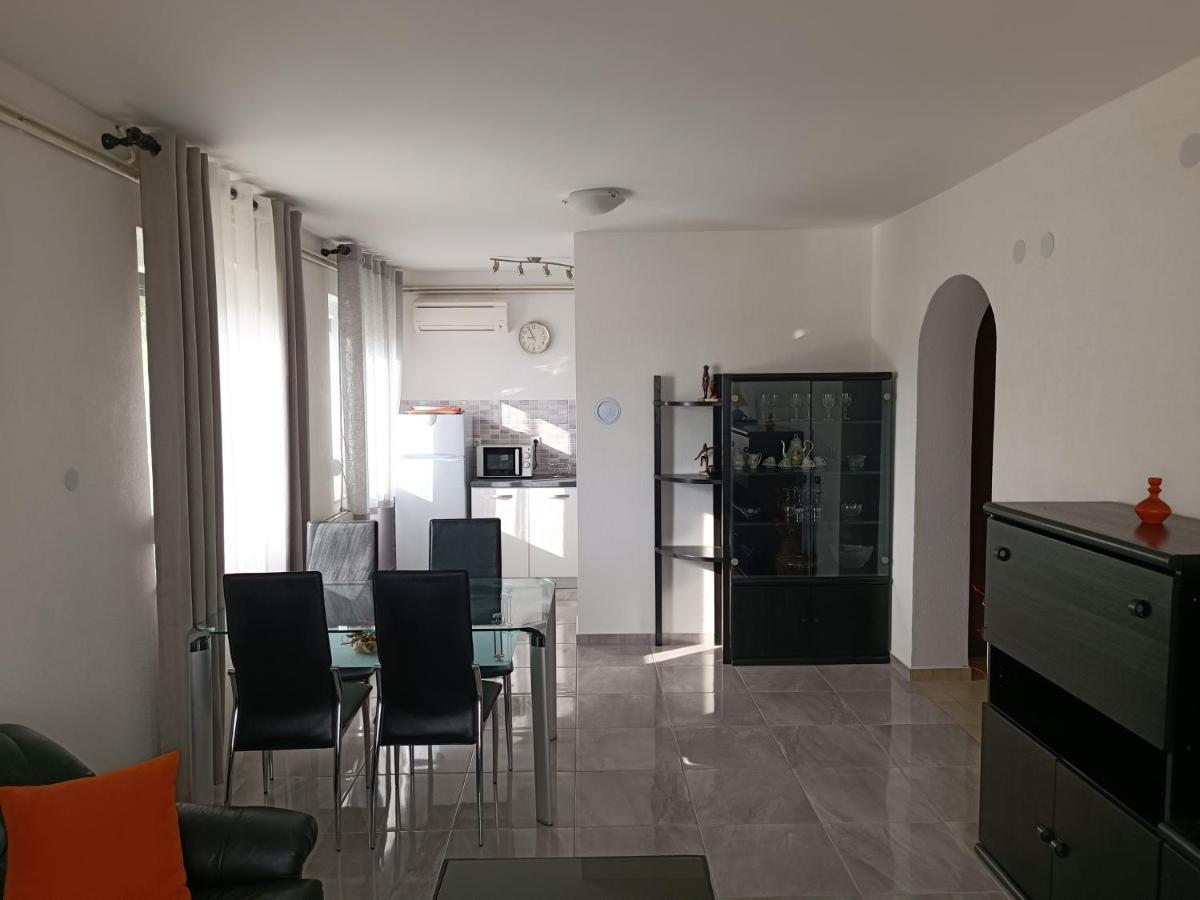 Apartments Mira Krk Krk Town Luaran gambar
